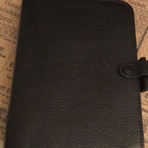 Filofax Personal Richmond Leather Planner in black